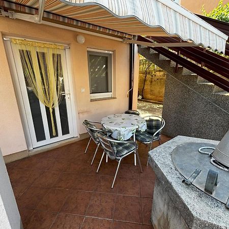 Apartment Petar Punat Exterior photo